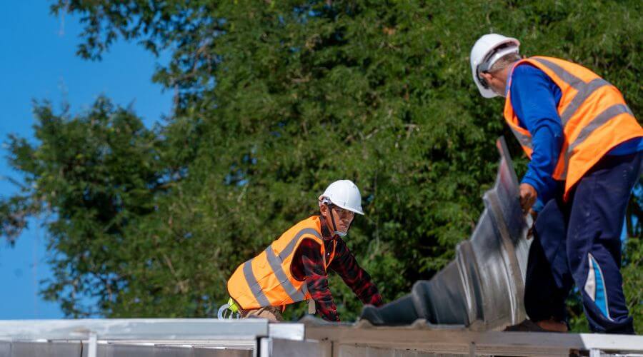 Expert Emergency Roof Repairs services in Central Square, NY